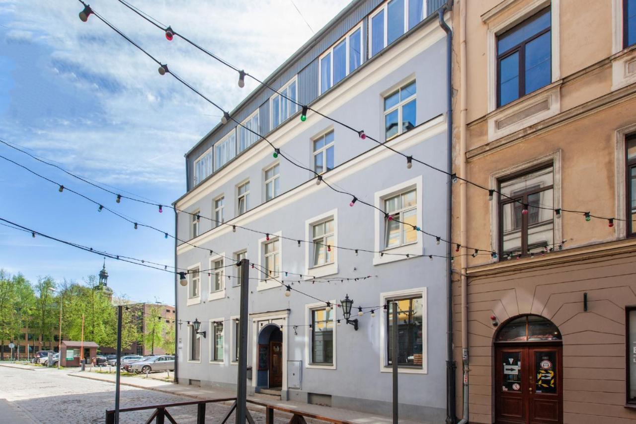 Historic Apartment With Wooden Floors In The Hearth Of Old-Town Riga Luaran gambar